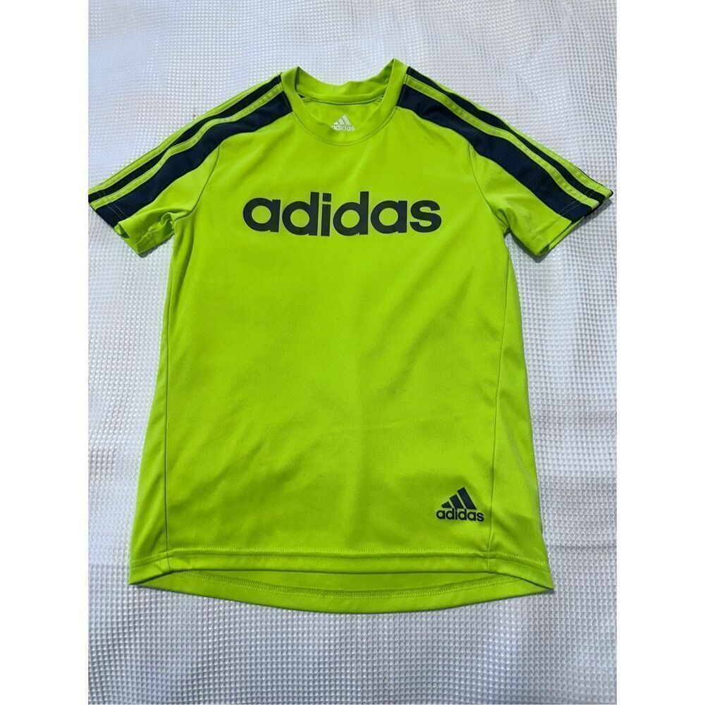 Adidas T-Shirt boys Sz S green neon Short Sleeve Athletic. A785